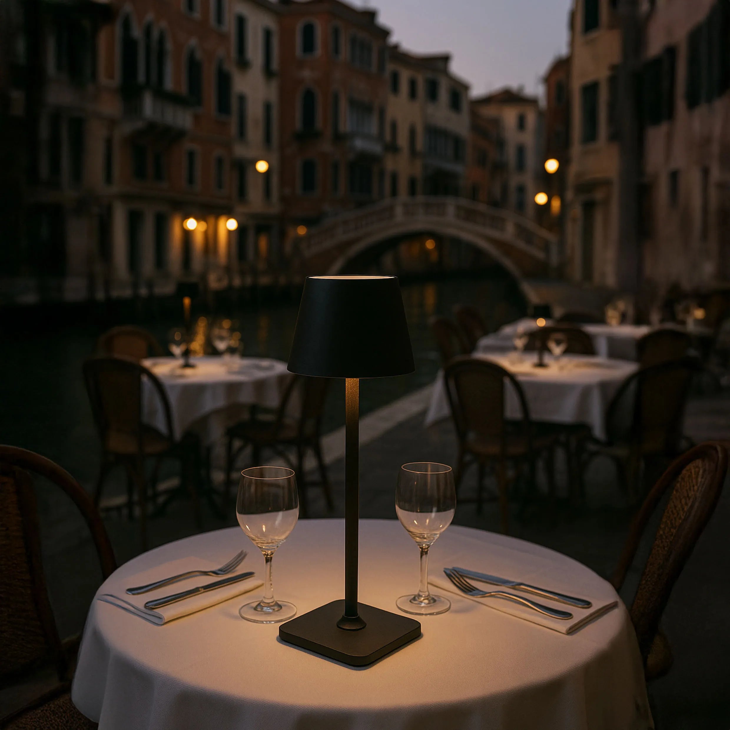 Lampada da Tavolo LED Touch Tekone TO-BL186 - Ricaricabile e Moderna (10x38 cm)