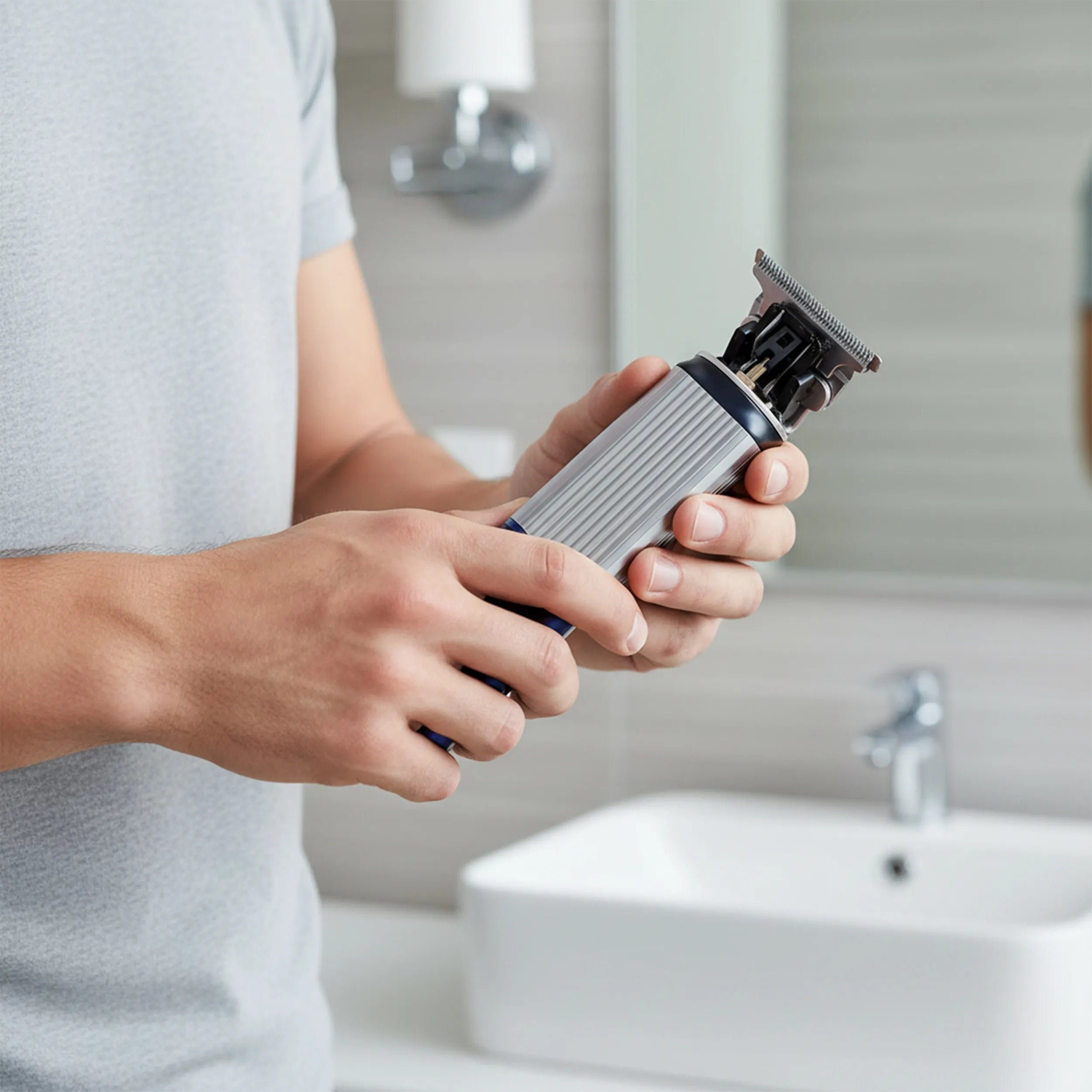 Tekone Rasoio Elettrico Ricaricabile 2 in 1 con Trimmer Naso e USB-C