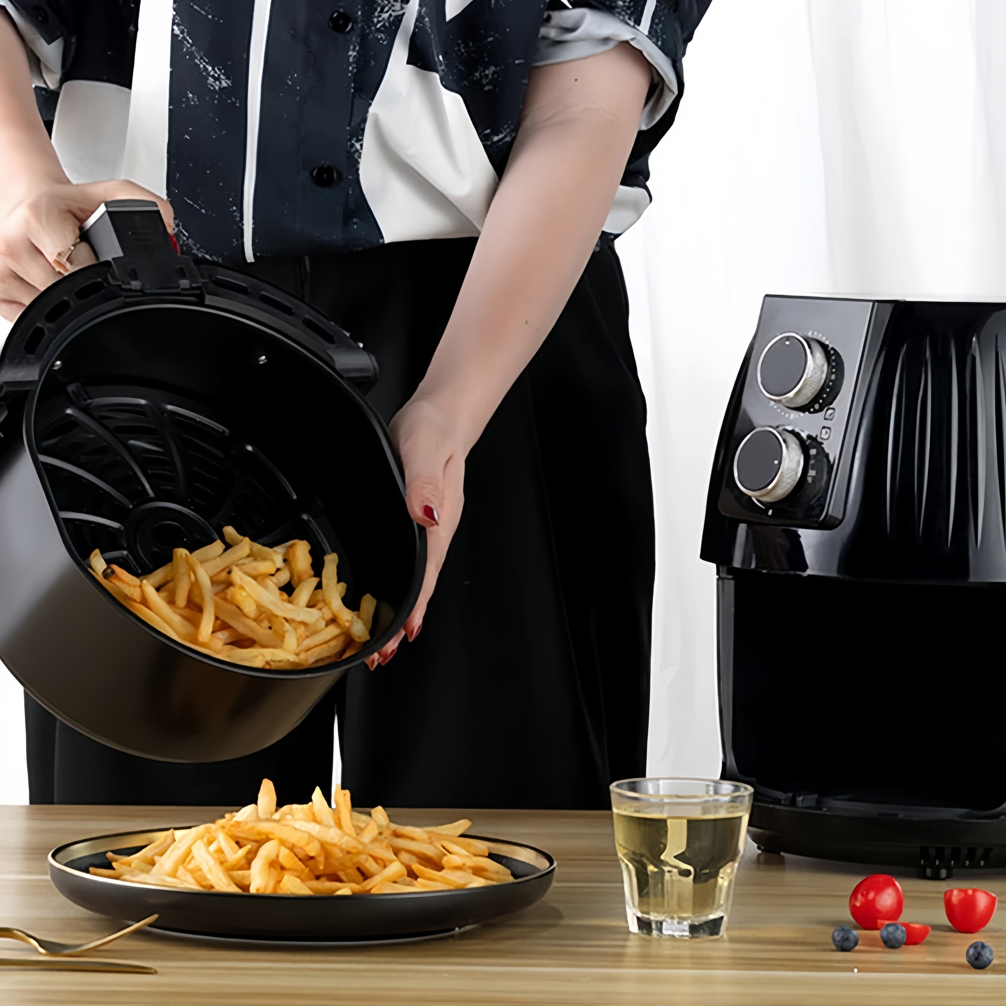 Friggitrice ad aria 4,5L 1300W con 7 programmi di cottura